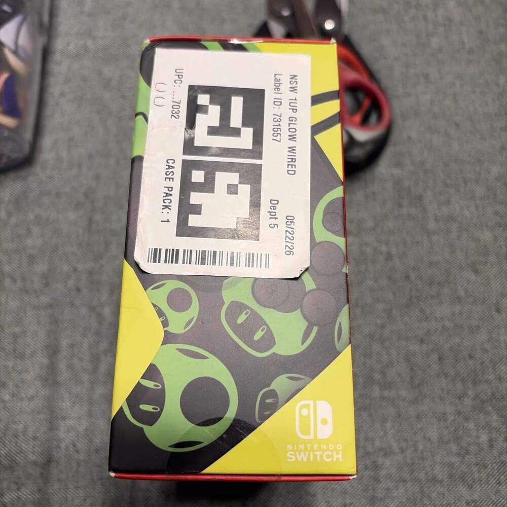 PDP REMATCH Glow Wired Controller - Nintendo Switch™ - Picture 2 of 4